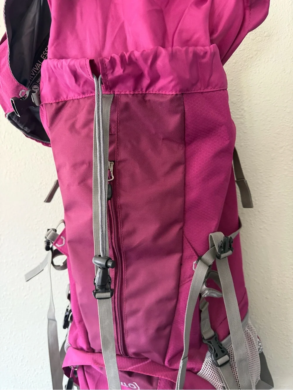 High Sierra Women's Summit 40 Internal Frame Pack